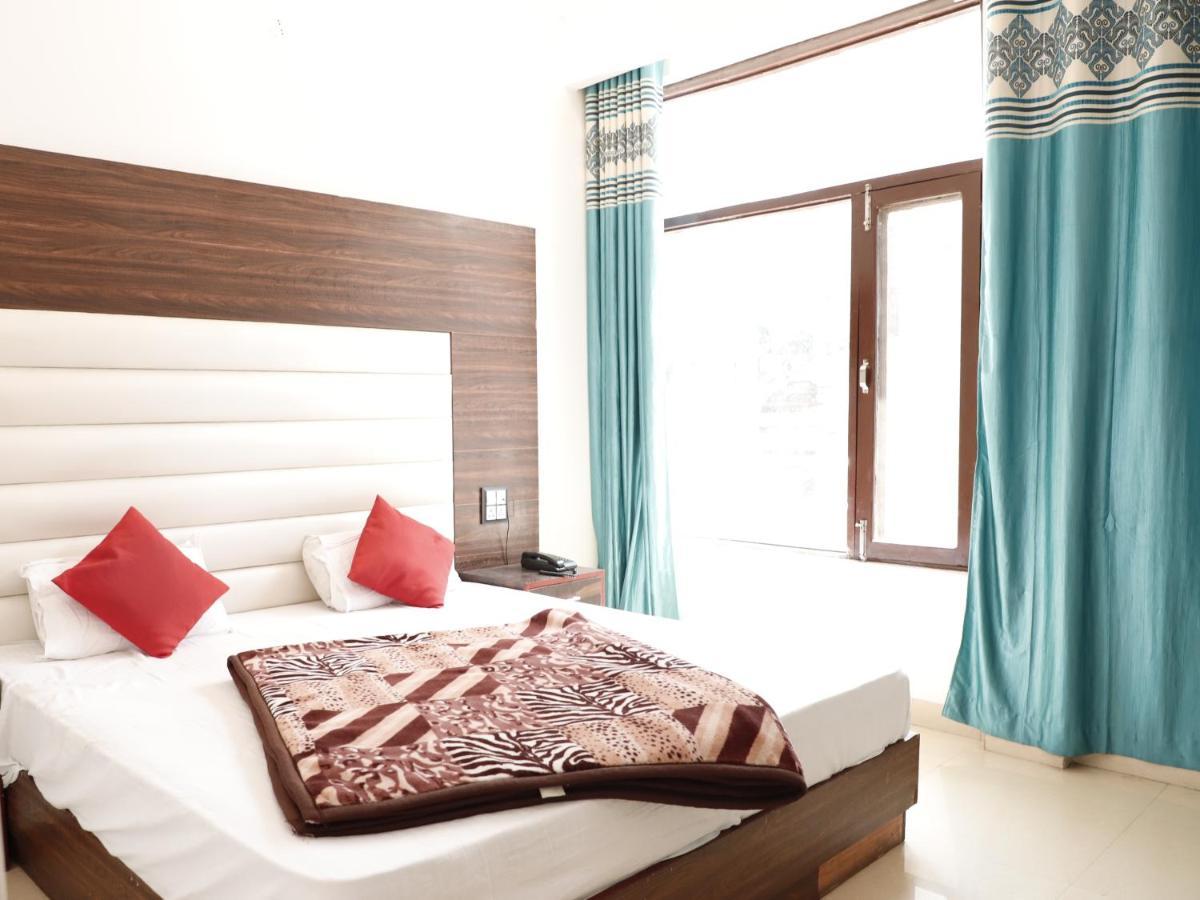 Rahul Hotel & Restaurant Mussoorie Buitenkant foto