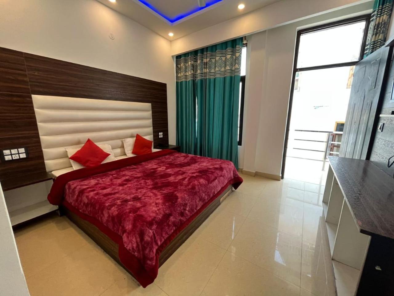 Rahul Hotel & Restaurant Mussoorie Buitenkant foto