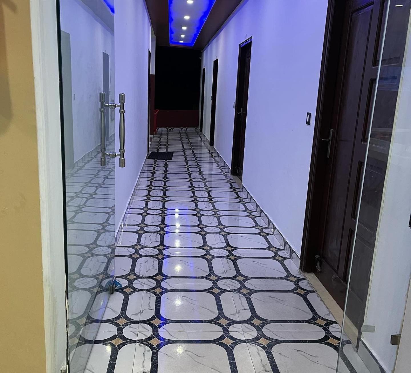 Rahul Hotel & Restaurant Mussoorie Buitenkant foto